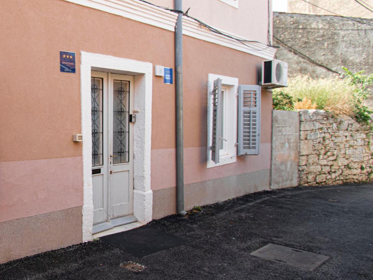 Nina Colosseum Daire Pula Dış mekan fotoğraf